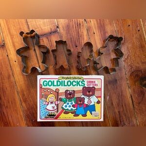 Vintage Storybook Collection Goldilocks Cookie Cutters  In Original Box 4 Pieces